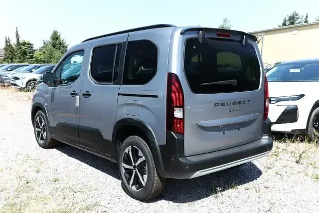 Neu Peugeot Rifter GT 131 PS (96 kW) 2026 Artense silber metallic artense silber metallic Van / Kleinbus