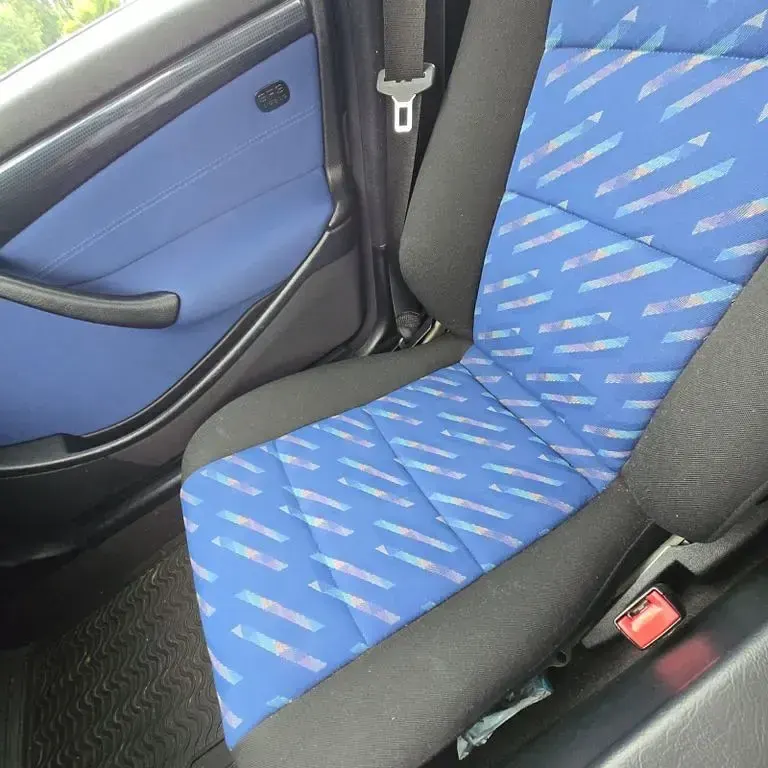 Gebraucht Mercedes C220 125 PS (91 kW) 2000 Schwarz Limousine