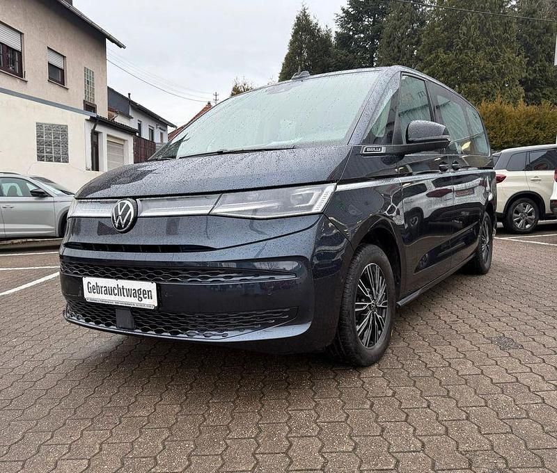 Second-hand VW Multivan 150 CP (110 kW) 2024 Albastru Monovolum