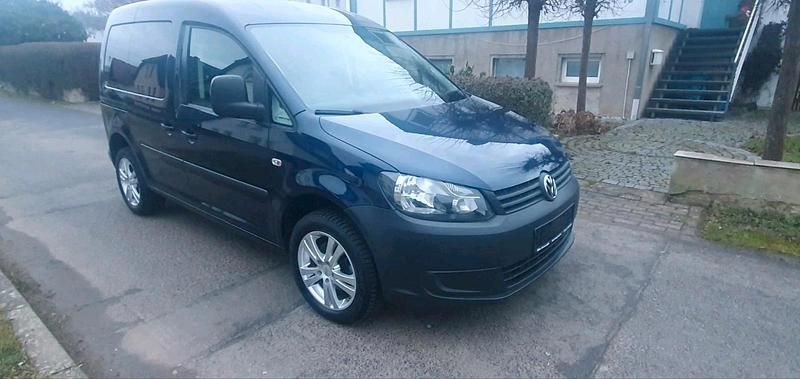 Blau Gebraucht 2012 VW Caddy Van / Kleinbus | 7.500 € (Guter Preis) - Bild 1/4