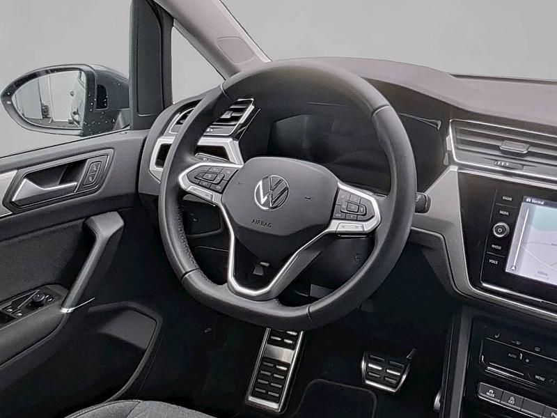 Gebraucht VW Touran S 150 PS (110 kW) 2024 Grau Van / Kleinbus