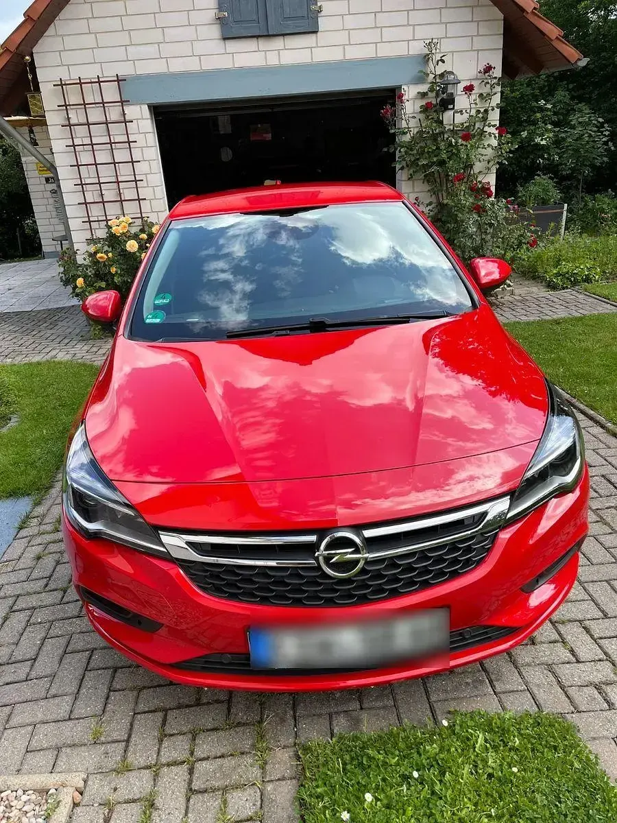 Gebraucht Opel Astra Active 105 PS (77 kW) 2016 Rot Limousine