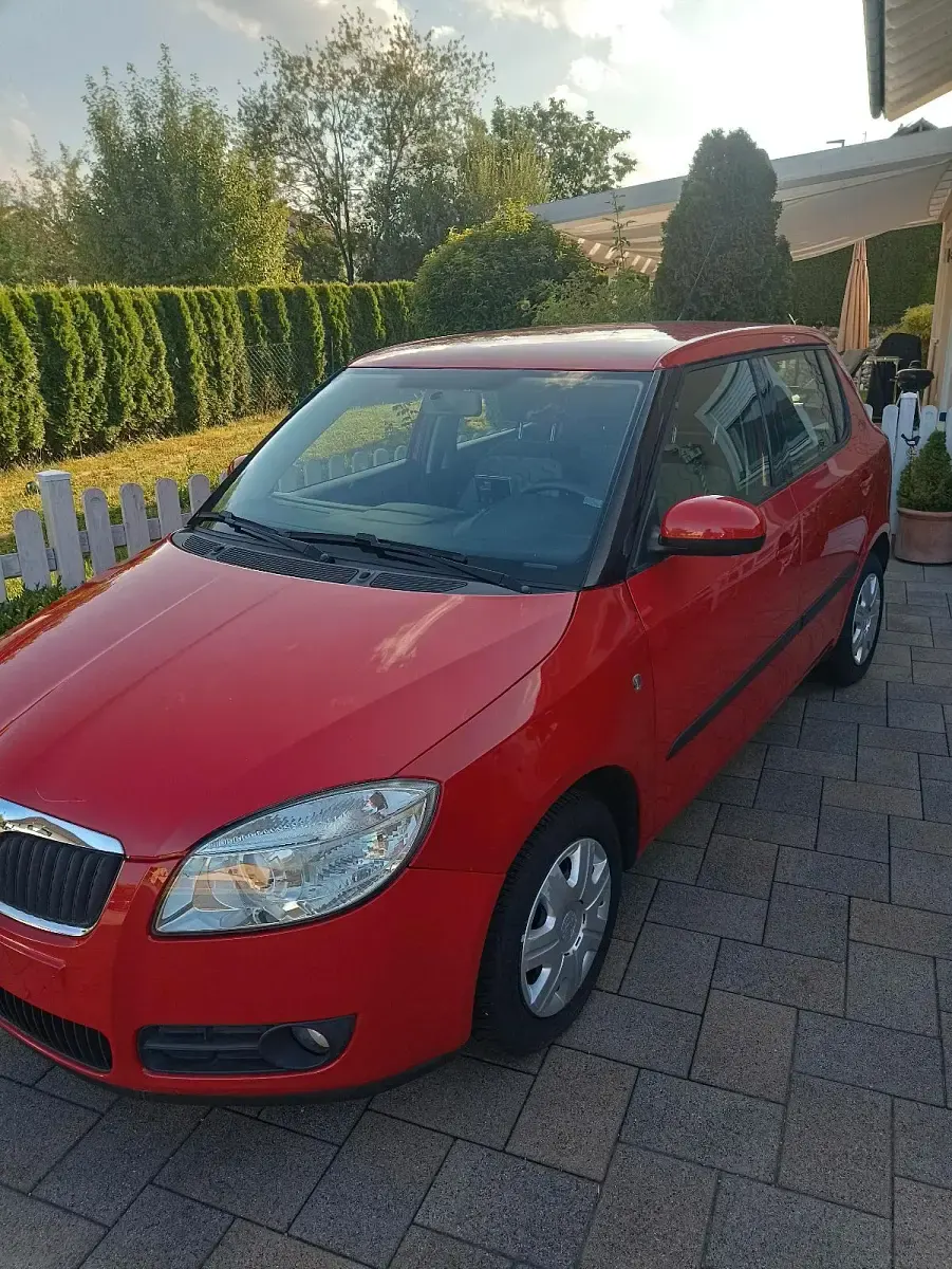Gebraucht Skoda Fabia 60 PS (44 kW) 2008 Rot Kleinwagen