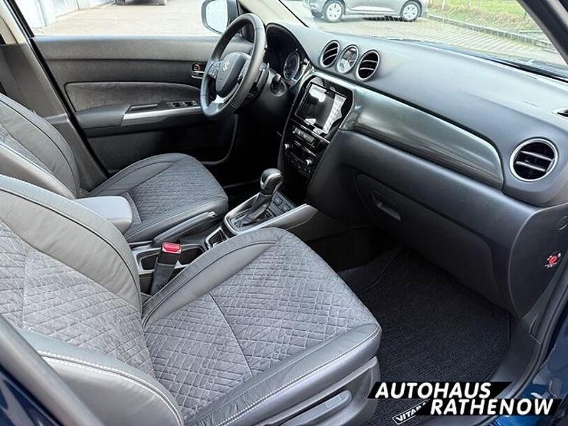 Gebraucht Suzuki Vitara Comfort+ 116 PS (85 kW) 2024 Blau SUV