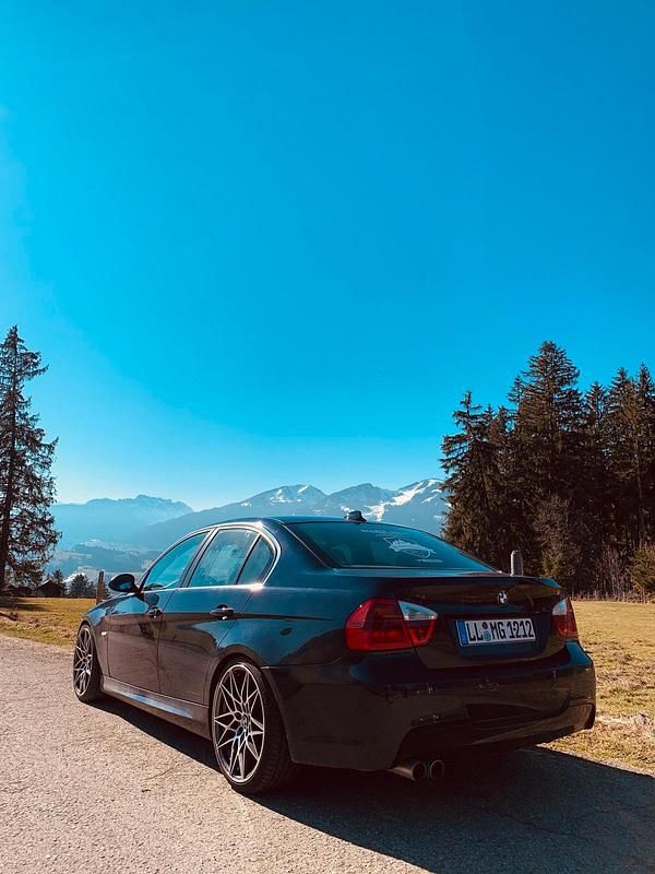 Usata BMW 330 2007 Andere farben Berlina