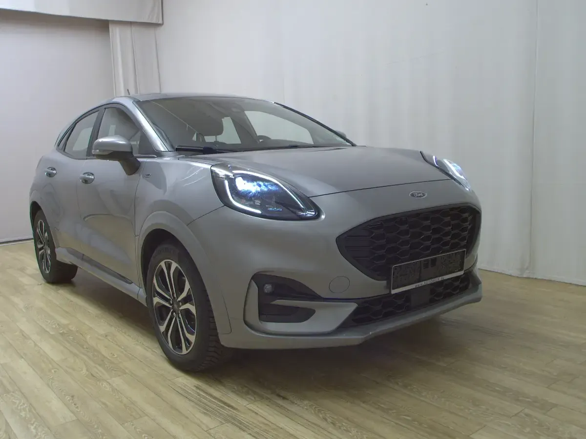 Second-hand Ford Puma ST-Line 125 CP (91 kW) 2023 Argintiu SUV