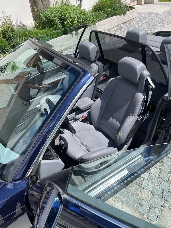 Gebraucht BMW 325 192 PS (141 kW) 2003 Blau Cabrio