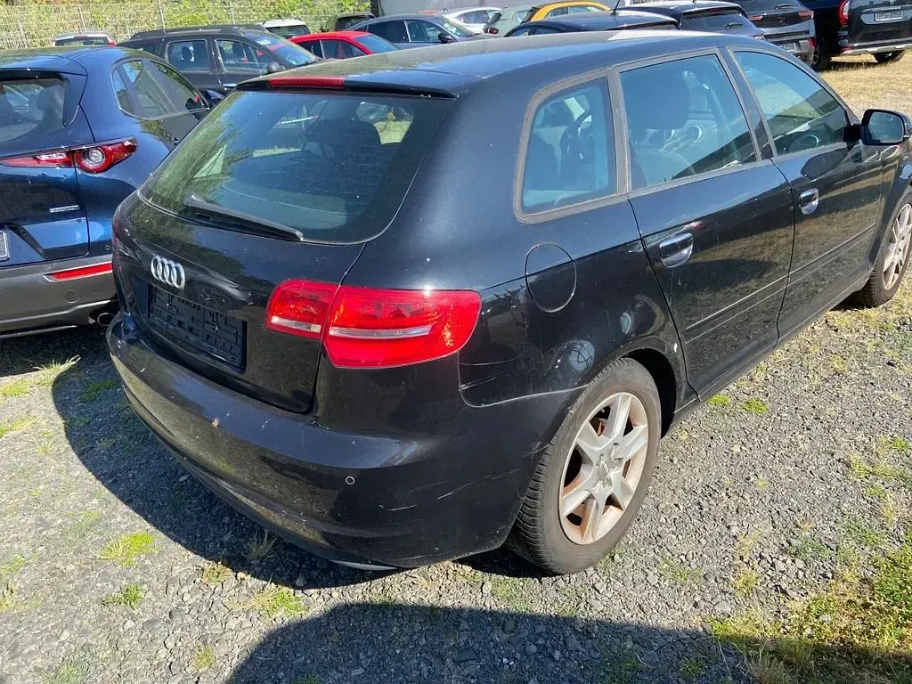 Gebraucht Audi A3 Ambition 105 PS (77 kW) 2012 Schwarz Kleinwagen