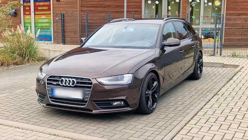 Gebraucht Audi A4 245 PS (180 kW) 2012 Braun Kombi