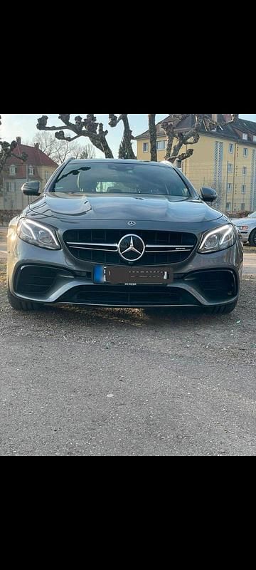 Gebraucht Mercedes E63S AMG 612 PS (450 kW) 2018 Grau Kombi