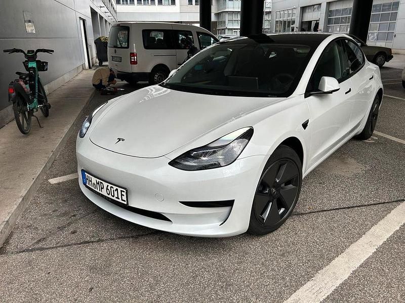 Gebraucht Tesla Model 3 RWD 208 kW (283 PS) 2023 Weiß Limousine