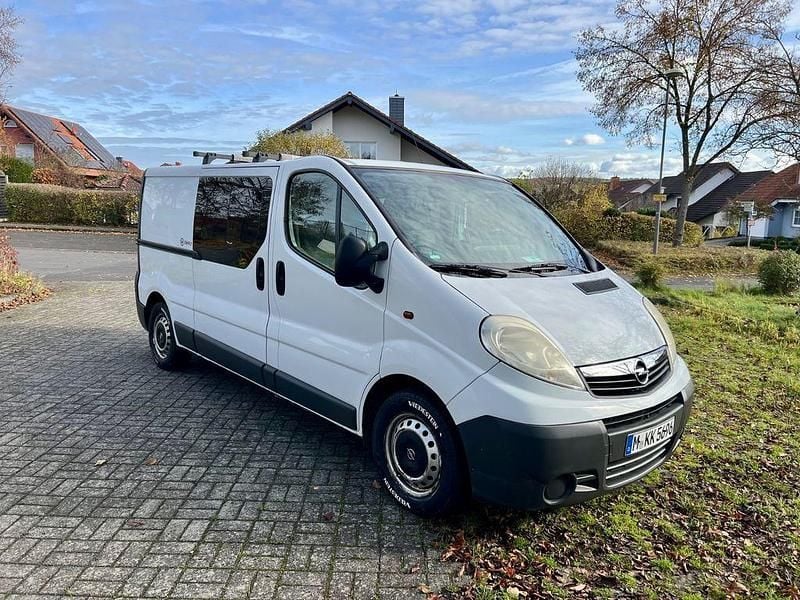 Gebraucht Opel Vivaro 114 PS (83 kW) 2007 Weiß Van / Kleinbus