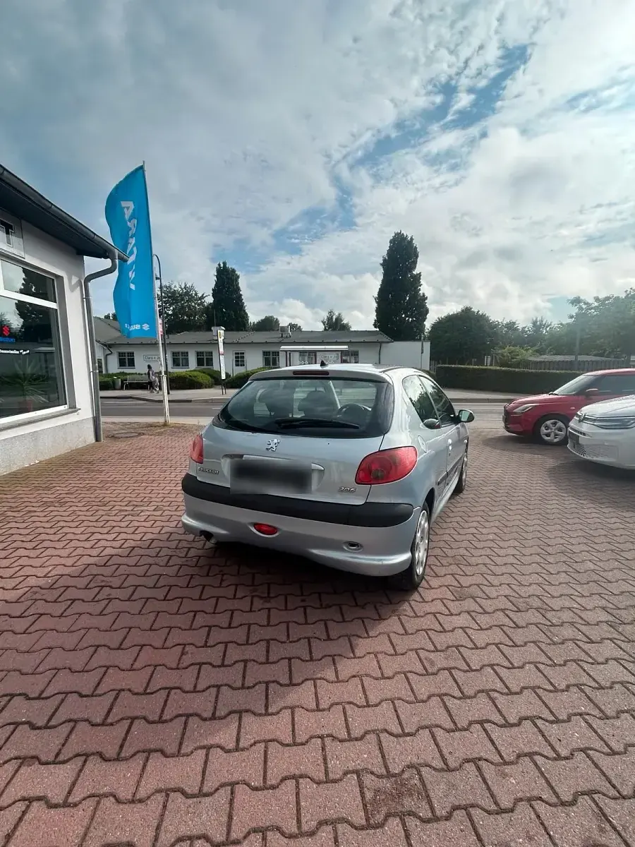Gebraucht Peugeot 206 88 PS (64 kW) 2004 Kleinwagen