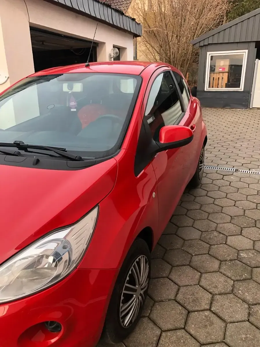 Usata Ford Ka 75 CV (55 kW) 2015 Rosso Utilitaria