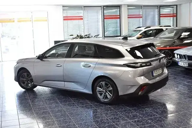 Gebraucht Peugeot 308 SW Active 131 PS (96 kW) 2022 Grau artense Kombi