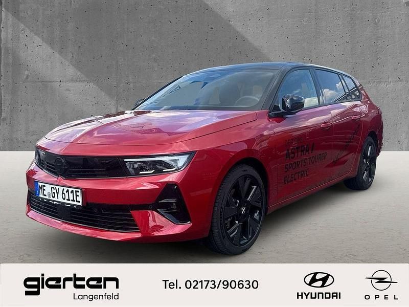 Rot Gebraucht 2024 Opel Astra Limousine | 30.890 € (Etwas zu teuer) - Bild 1/4