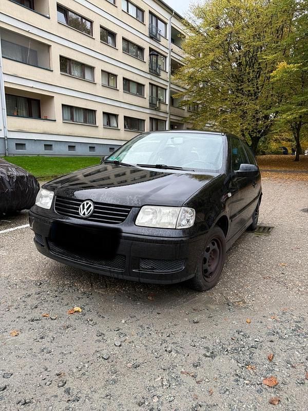 Schwarz Gebraucht 2001 VW Polo Limousine | 550 € (Guter Preis) - Bild 1/4