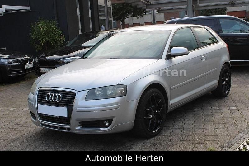 Silber Gebraucht 2005 Audi A3 Ambition Coupé | 2.690 € (Fairer Preis) - Bild 1/4