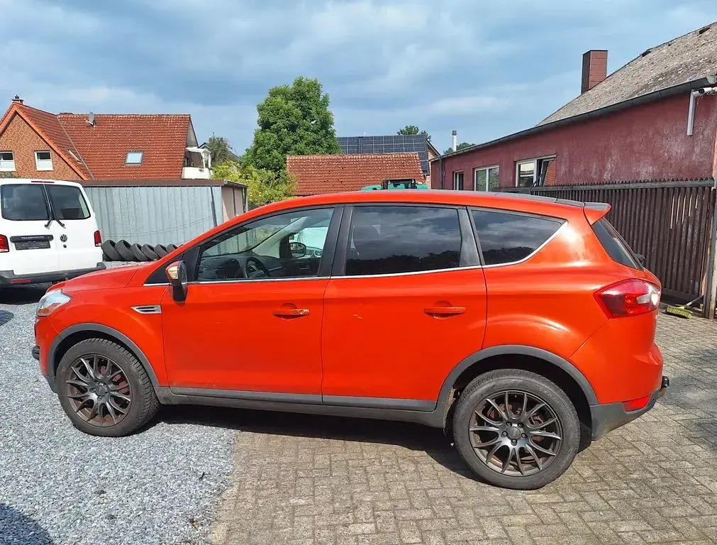 Gebraucht Ford Kuga Titanium 163 PS (119 kW) 2011 Rot SUV