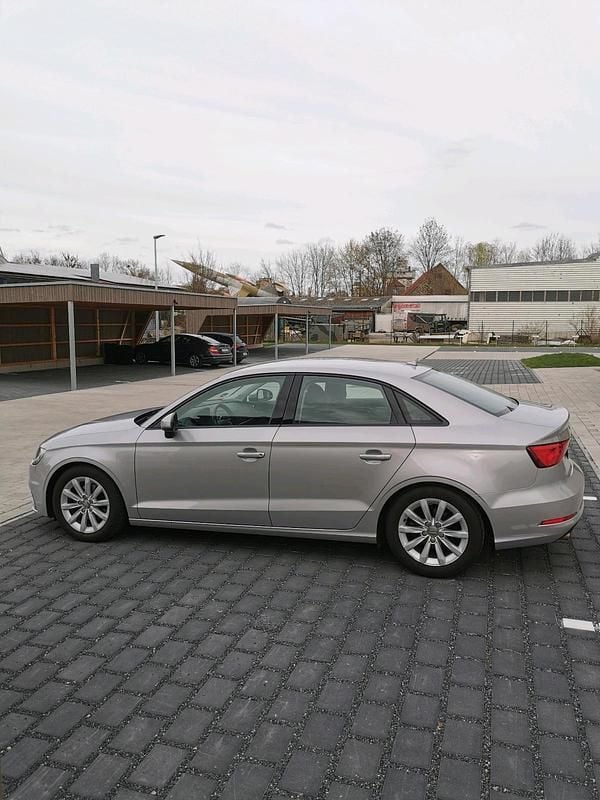 Second-hand Audi A3 2014 Gri Berlinǎ