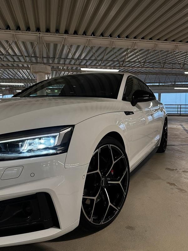 Gebraucht Audi S5 Design 354 PS (260 kW) 2018 Weiß Coupé