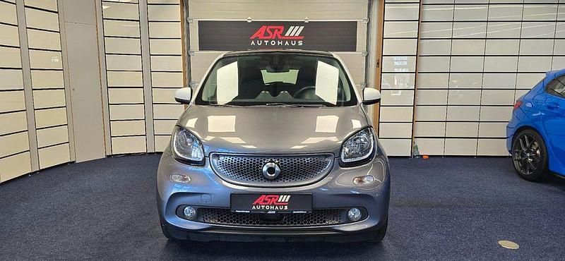 Gebraucht Smart ForFour Basis 90 PS (66 kW) 2019 Grau Kleinwagen