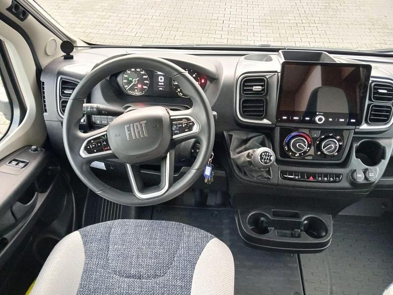Gebraucht Weinsberg CaraHome 140 PS (102 kW) 2025 Lanzarote grau Van