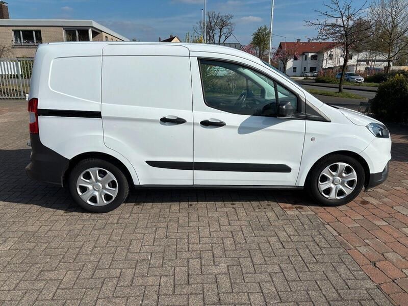 Gebraucht Ford Transit Trend 101 PS (74 kW) 2019 Weiß Kombi