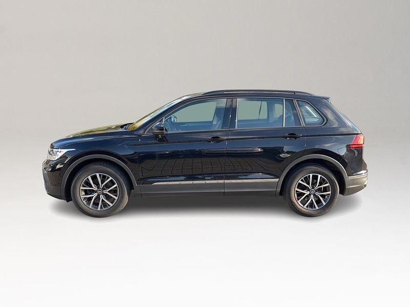 Gebraucht VW Tiguan Life 150 PS (110 kW) 2022 Schwarz SUV