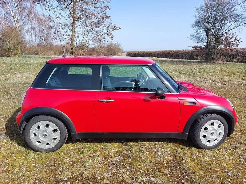 Usata Mini ONE 90 CV (66 kW) 2003 Rosso Utilitaria