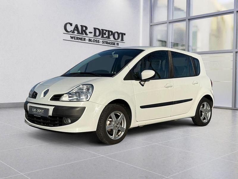 Weiß Gebraucht 2009 Renault Grand Modus Dynamique Van / Kleinbus | 4.999 € (Fairer Preis) - Bild 1/4