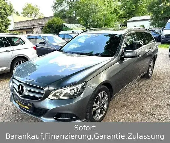 Gebraucht Mercedes E220 Avantgarde 170 PS (125 kW) 2016 Selenitgrau  metalliclack (metallic) Kombi