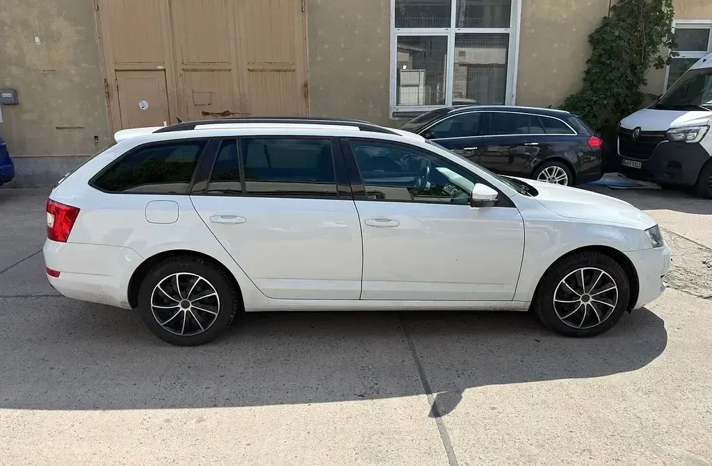 Gebraucht Skoda Octavia Ambition 150 PS (110 kW) 2014 Weiß Kombi