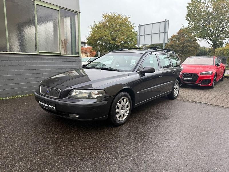 Grau Gebraucht 2000 Volvo V70 Kombi | 2.990 € (Fairer Preis) - Bild 1/4