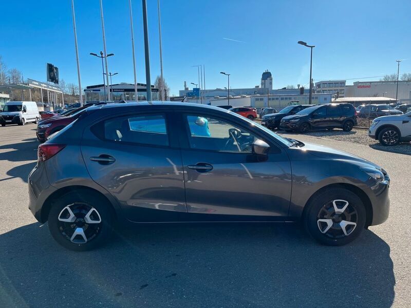 Gebraucht Mazda 2 Center-Line 90 PS (66 kW) 2025 Grau Limousine