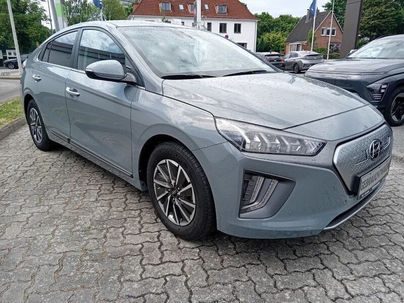 Grau Gebraucht 2022 Hyundai Ioniq 6 Prime Limousine | 21.590 € - Bild 1/4