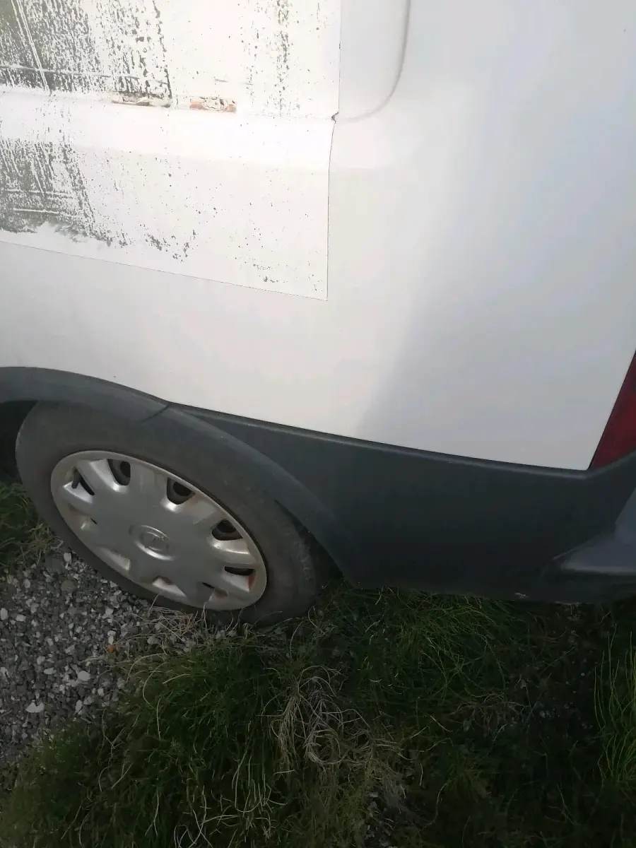Gebraucht Opel Combo 99 PS (72 kW) 2006 Weiß Van / Kleinbus