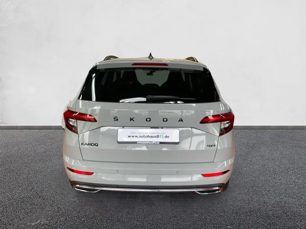 Gebraucht Skoda Karoq SportLine 190 PS (139 kW) 2021 Stahlgrau SUV