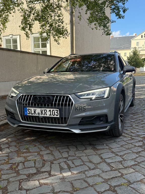 Grau Gebraucht 2018 Audi A4 Allroad Ambiente Kombi | 24.700 € (Fairer Preis) - Bild 1/4