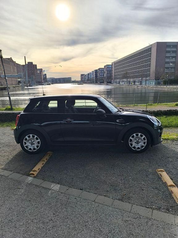 Gebraucht Mini ONE 75 PS (55 kW) 2015 Schwarz Kleinwagen