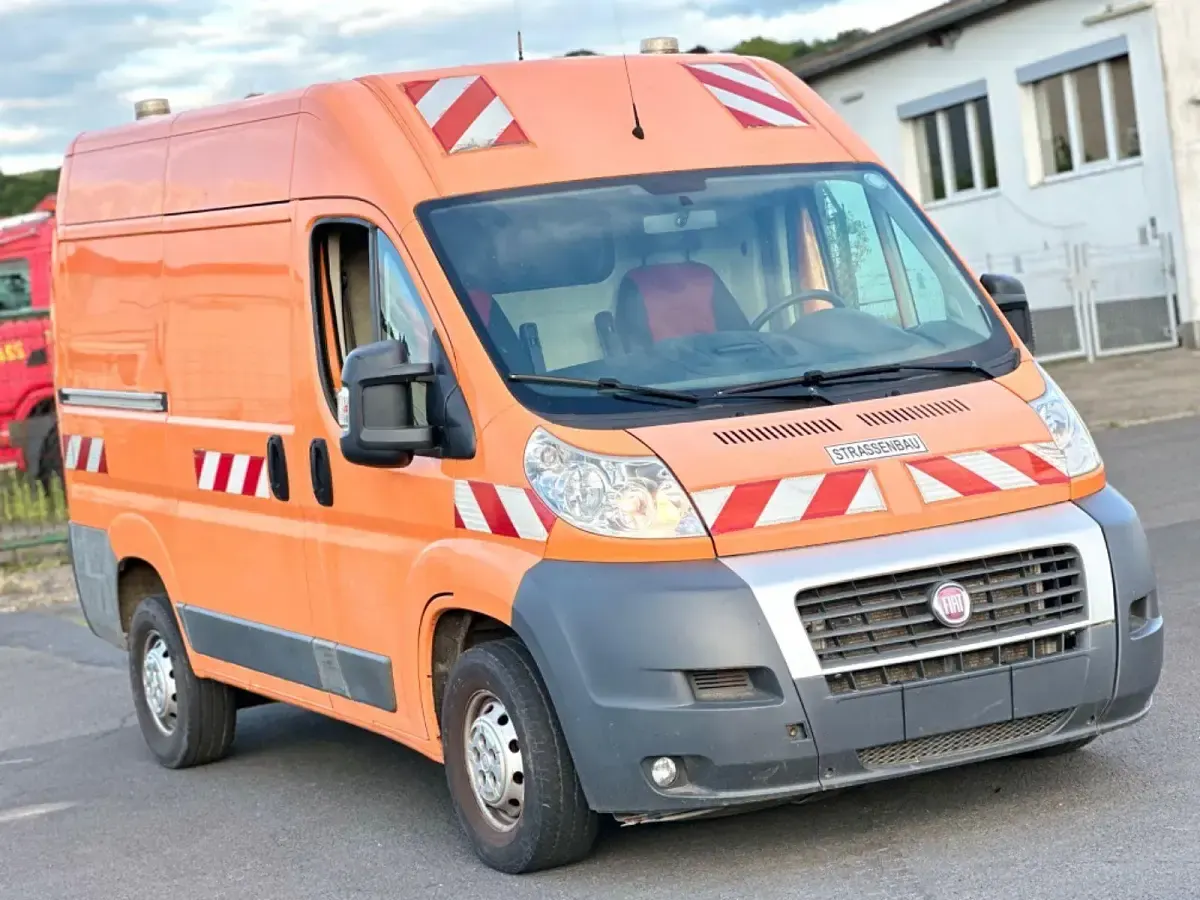 Gebraucht Fiat Ducato 131 PS (96 kW) 2012 Orange Van