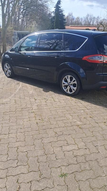 Gebraucht Ford S-MAX S 140 PS (102 kW) 2010 Schwarz Van / Kleinbus