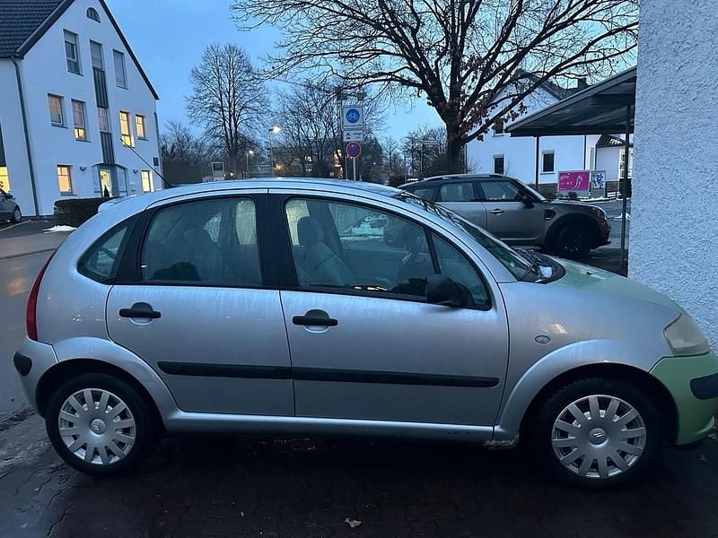 Gebraucht Citroën C3 73 PS (53 kW) 2004 Grün Kleinwagen