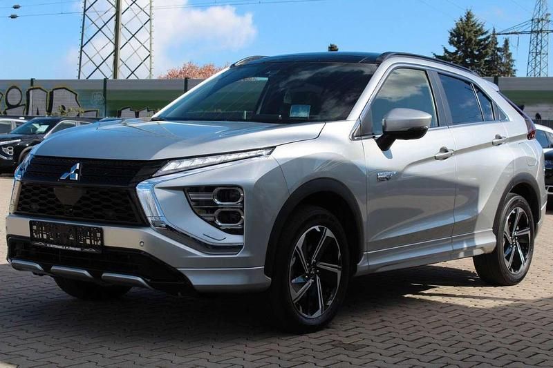 Gebraucht Mitsubishi Eclipse Cross Top 188 PS (138 kW) 2022 Sterling silver SUV