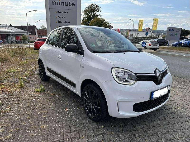 Gebraucht Renault Twingo Equilibre 60 kW (82 PS) 2022 Crystal weiss Kleinwagen