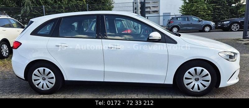 Gebraucht Mercedes B160 109 PS (80 kW) 2020 Weiß Van / Kleinbus