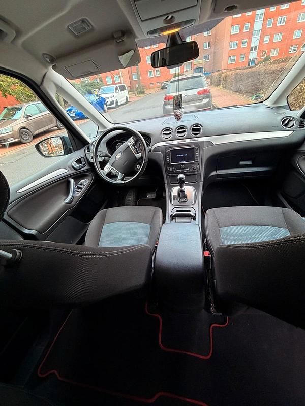 Gebraucht Ford Galaxy Titanium 140 PS (102 kW) 2014 Grau Van / Kleinbus