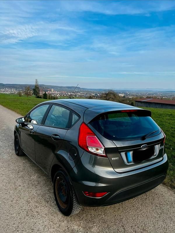 Gebraucht Ford Fiesta Trend 101 PS (74 kW) 2015 Kleinwagen