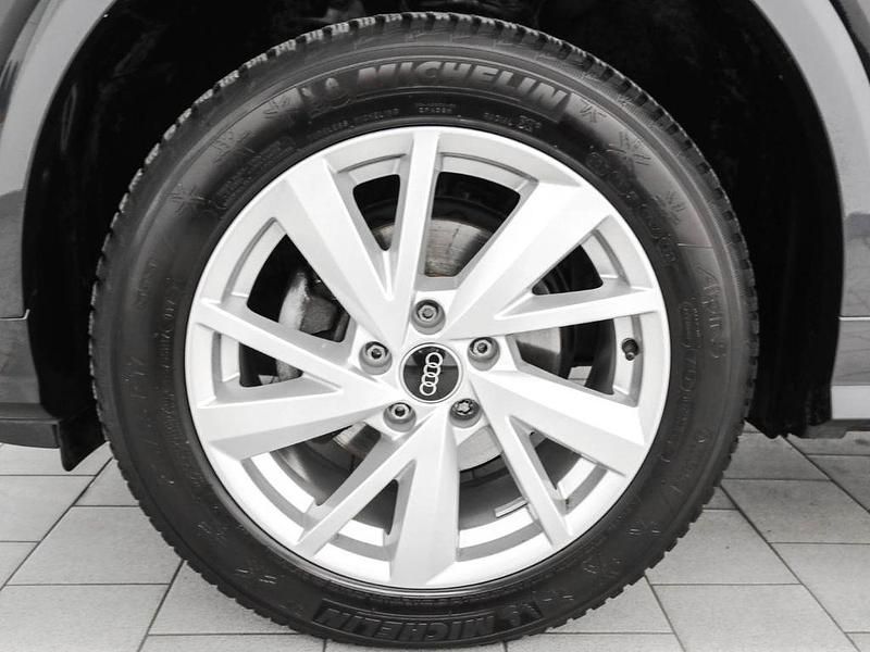 Gebraucht Audi Q2 Advanced 116 PS (85 kW) 2023 Schwarz SUV