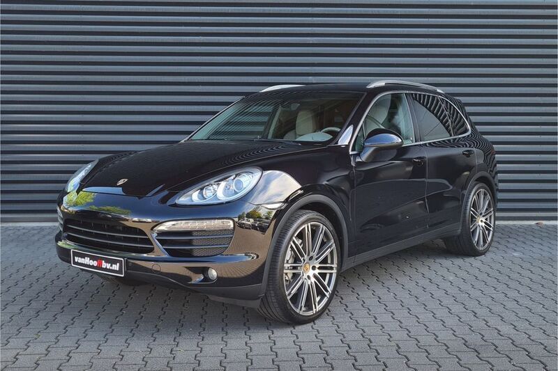 Schwarz Gebraucht 2011 Porsche Cayenne SUV | 18.900 € (Fairer Preis) - Bild 1/4